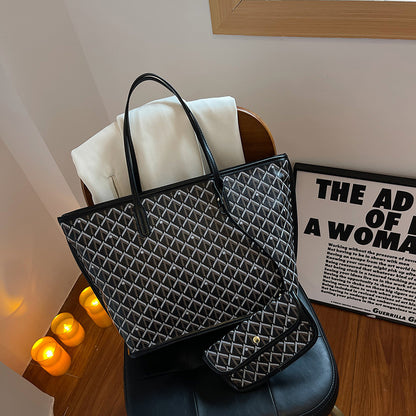 Zipped Élance Tote Bag